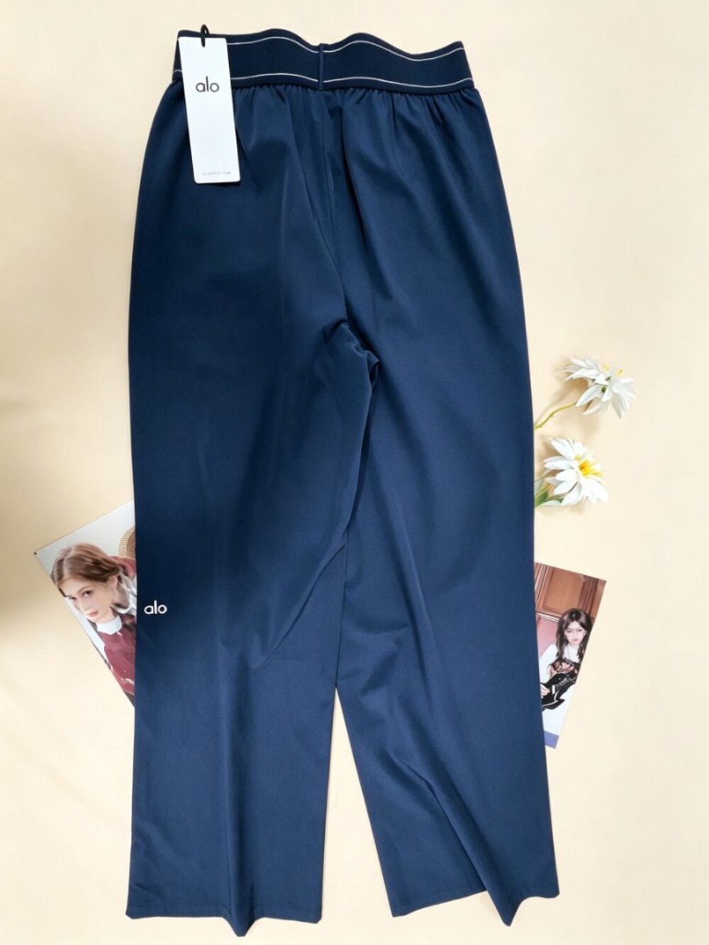🧸New With Tags ALO Yoga Navy Suit Up Trouser Regular 30" Inseam☁️ - Picture 3 of 9